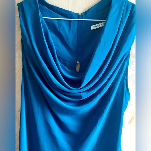 Trina Turk Blue 100% Silk Blouse - Picture 2 of 16